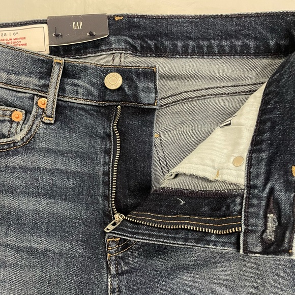 Gap vintage slim mid rise jeans, medium blue, size 28 (6) - Picture 4 of 7